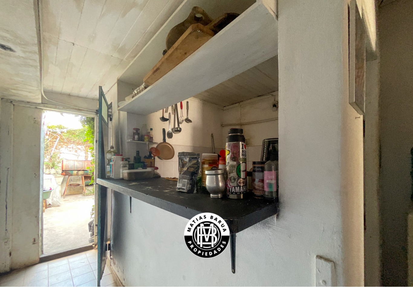 Terreno en venta en Villa Sarita, con construccion a Reciclar 