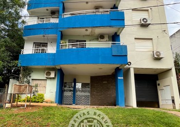 Hermoso departamento en venta, edif. Bahia Azul, zona El Brete Posadas
